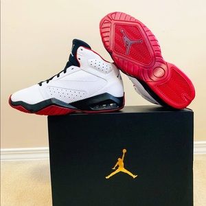 Nike Air Jordan Mens Brand New Authentic shoes 
Size US10